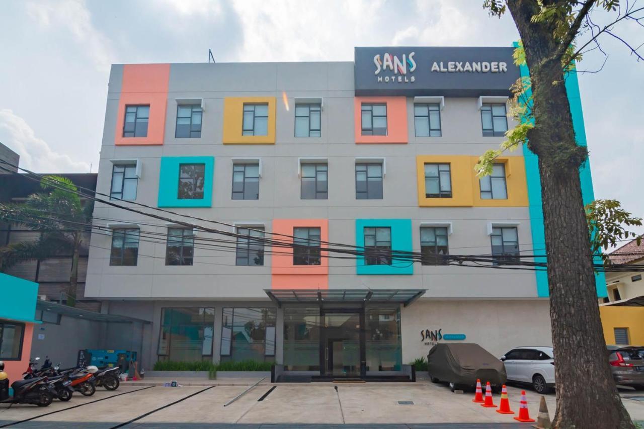 Sans Hotel Alexander Bandung Exterior photo
