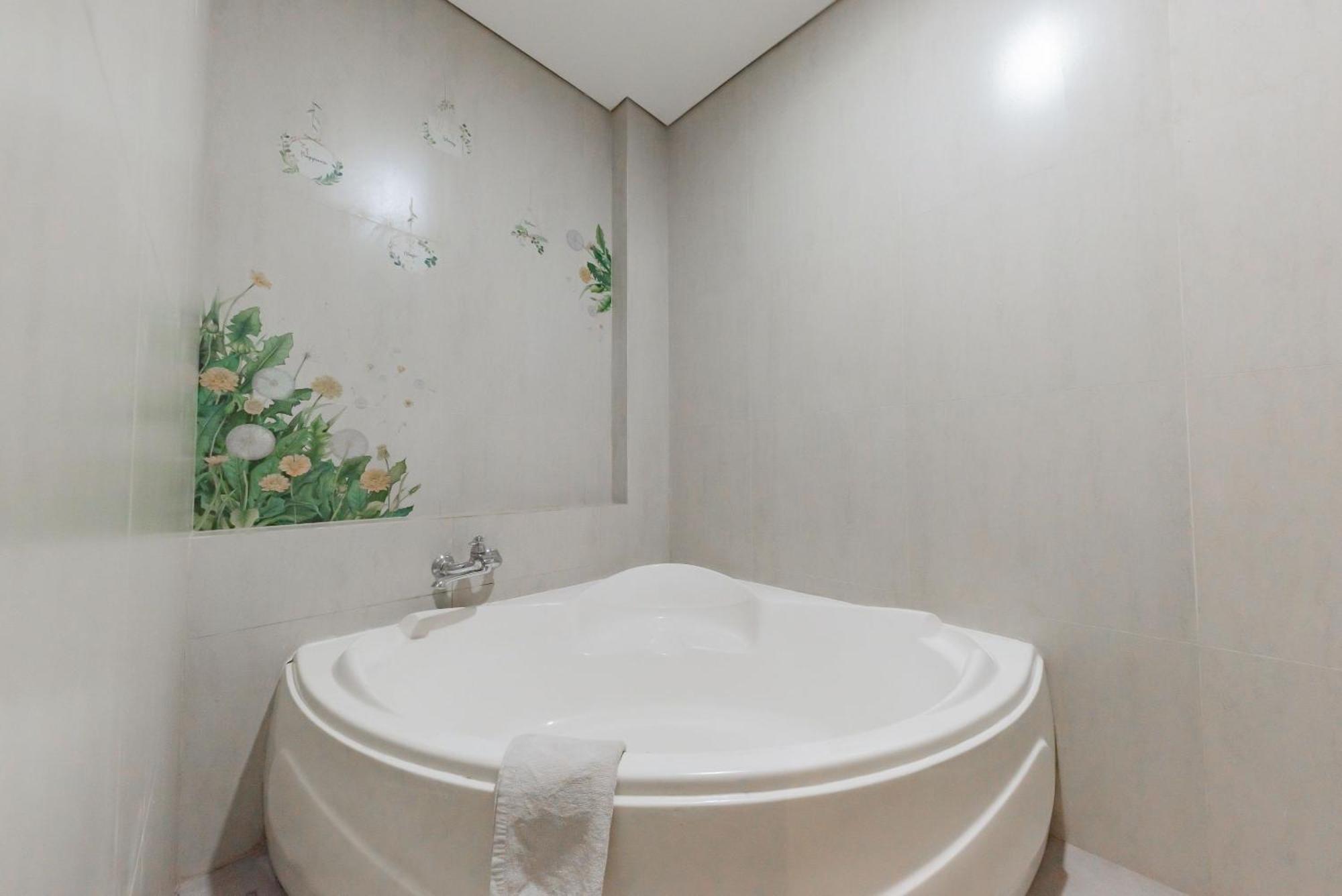 Sans Hotel Alexander Bandung Room photo